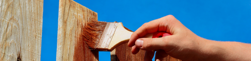 Una guida su come curare la tua recinzione di legno