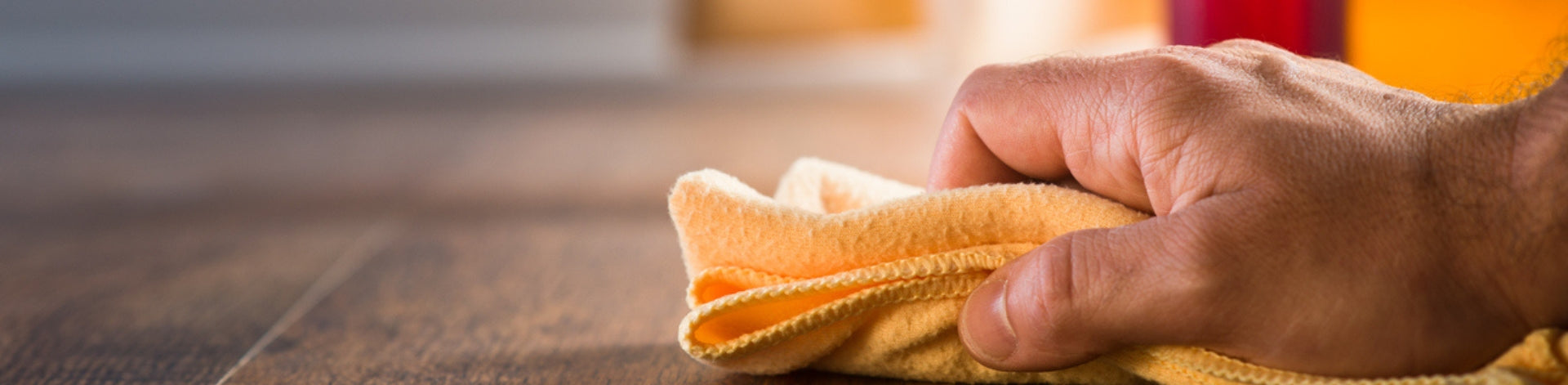 Come Rimuovere una Macchia dal Legno